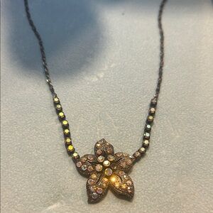 Elegant Floral Pendant Necklace